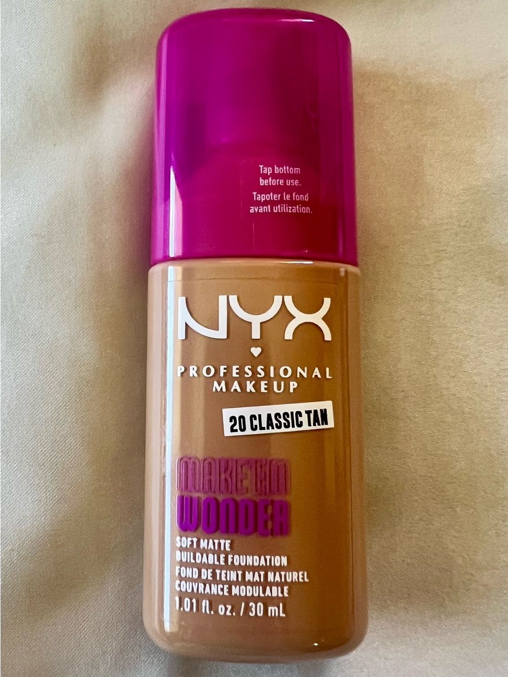 NYX Professional Makeup Make Em Wonder 24H Soft Matte Foundation, 20 Classic Tan